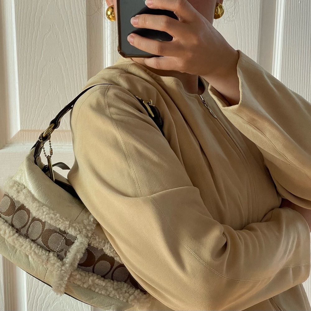 Mini Coach Shoulder Bag